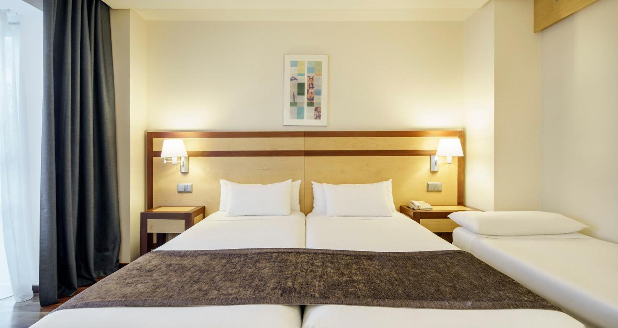 Ilunion Pio XII Hotel Madrid Bilik gambar