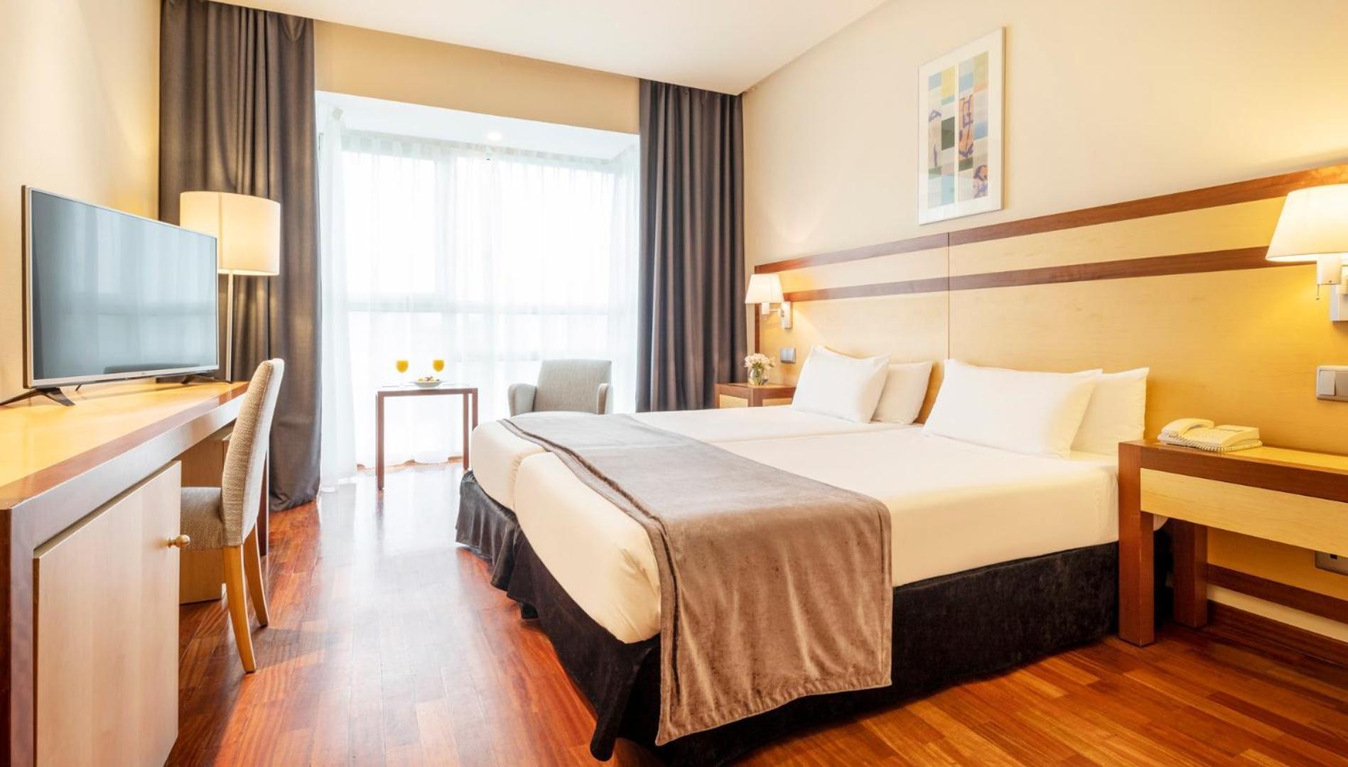 Ilunion Pio XII Hotel Madrid Bilik gambar